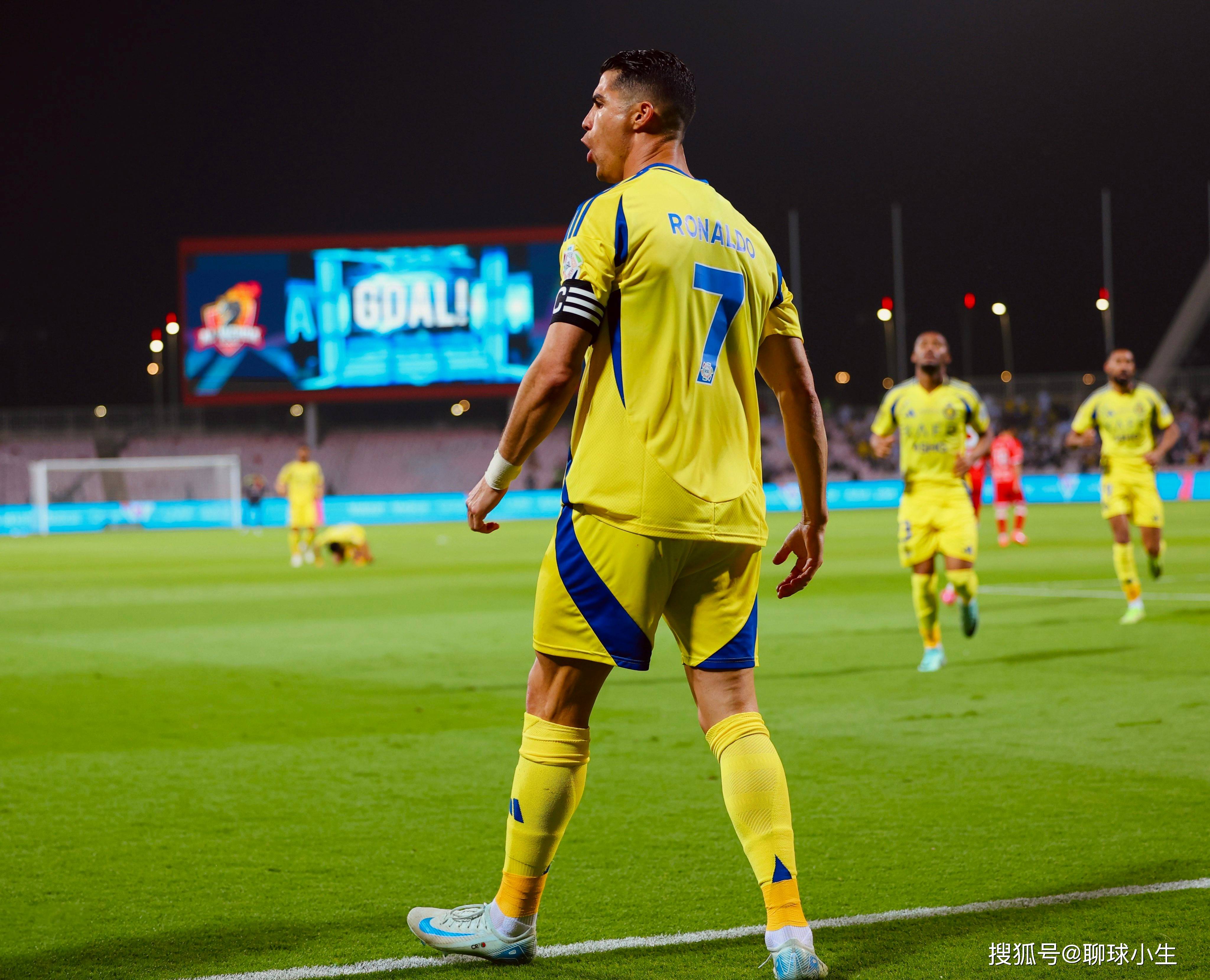 C罗爆冷击败塞尔维亚队，出色防守引爆全场！的简单介绍-开云